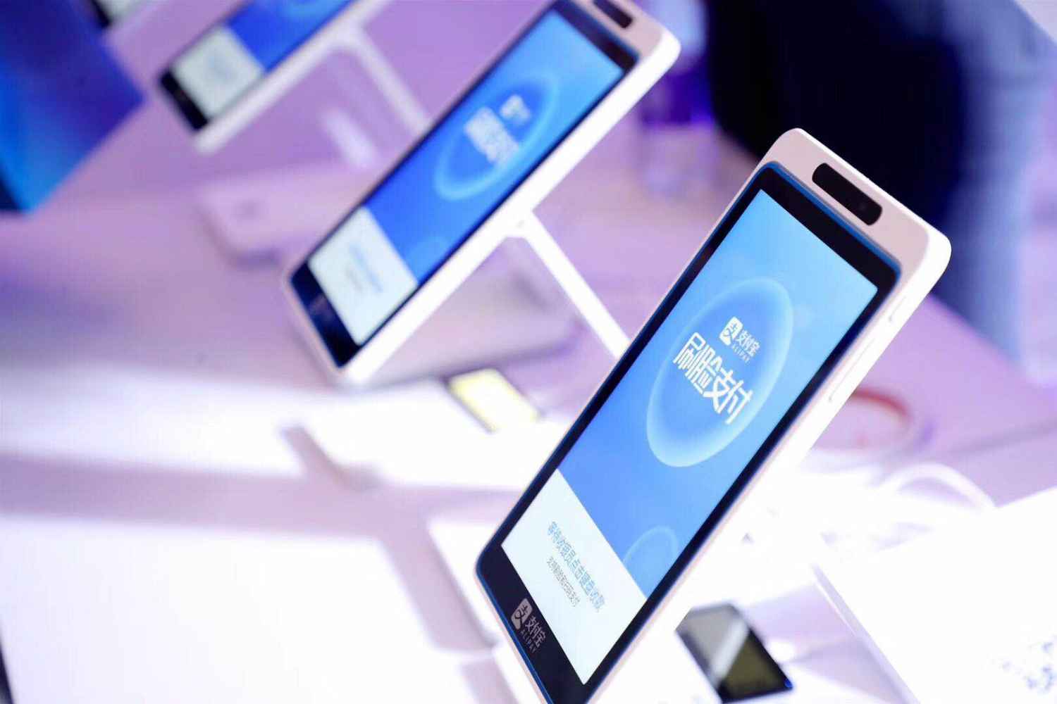 靠臉吃飯的時(shí)代來(lái)了，刷臉支付“蜻蜓”全面升級(jí)