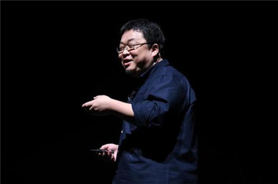 羅永浩直播公司被28倍收購-羅永浩欠錢要還光了？